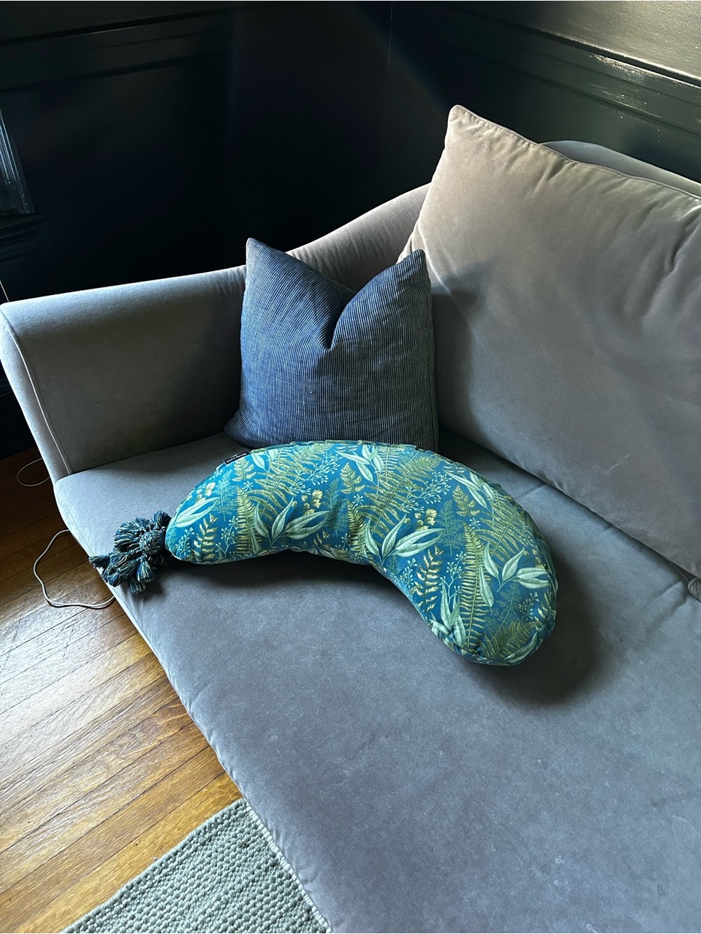Dockatot wedge nursing pillow- foliage pattern